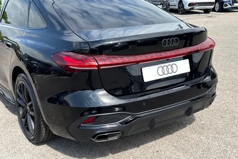  Audi A5 2.0 TFSI Black Edition Saloon S Tronic Euro 6 (s/s) 5dr Thumbnail #8