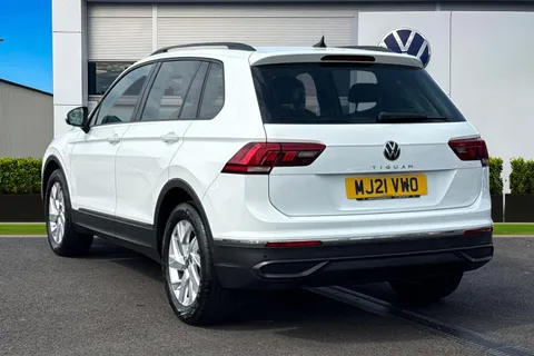 MJ21VWO Volkswagen Tiguan 1.5 TSI 150 Life 5dr Thumbnail #2