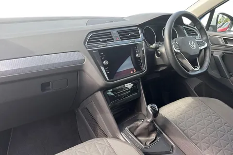 MJ21VWO Volkswagen Tiguan 1.5 TSI 150 Life 5dr Thumbnail #15