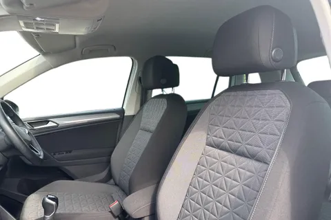 MJ21VWO Volkswagen Tiguan 1.5 TSI 150 Life 5dr Thumbnail #16