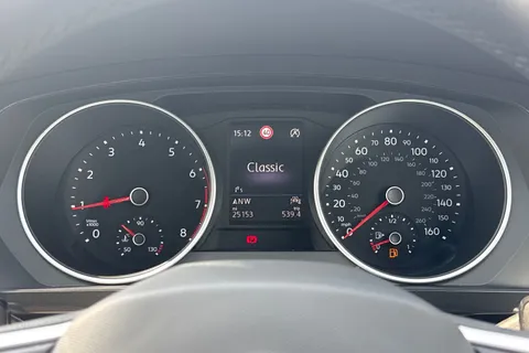 MJ21VWO Volkswagen Tiguan 1.5 TSI 150 Life 5dr Thumbnail #39