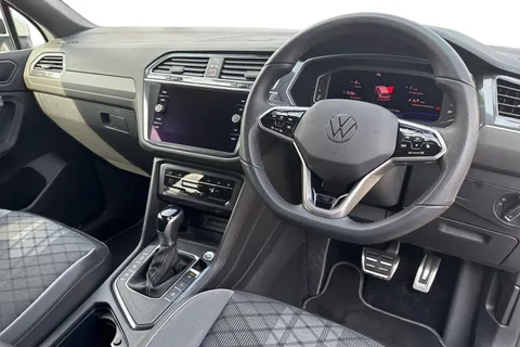 YT22AYP Volkswagen Tiguan Allspace 1.5 TSI R-Line DSG Euro 6 (s/s) 5dr Thumbnail #15