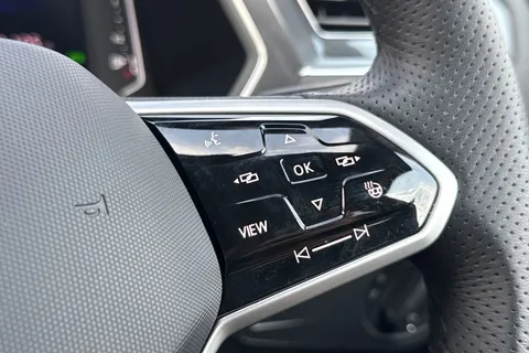 YT22AYP Volkswagen Tiguan Allspace 1.5 TSI R-Line DSG Euro 6 (s/s) 5dr Thumbnail #33
