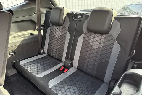 YT22AYP Volkswagen Tiguan Allspace 1.5 TSI R-Line DSG Euro 6 (s/s) 5dr Thumbnail #51