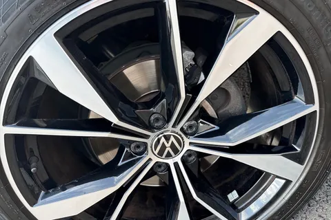 YT22AYP Volkswagen Tiguan Allspace 1.5 TSI R-Line DSG Euro 6 (s/s) 5dr Thumbnail #55