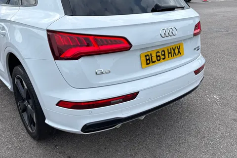 BL69HXX Audi Q5 Black Edition 45 TFSI quattro 245 PS S tronic Thumbnail #16