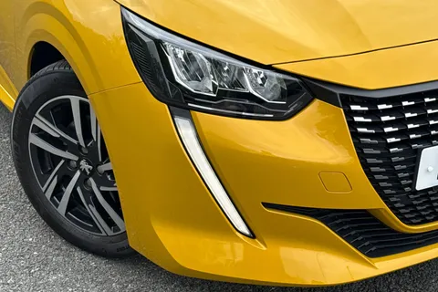 MW21UGH PEUGEOT 208 1.2 PureTech Allure Premium Euro 6 (s/s) 5dr Thumbnail #25