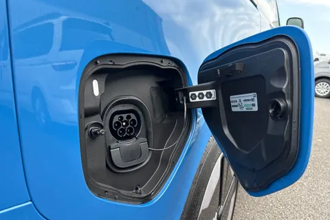 DG26BSX Volkswagen ID. Buzz 210kW Style Pro 79kWh 5dr Auto Thumbnail #24