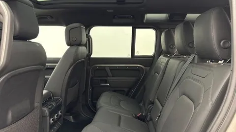 KW74HHU Land Rover Defender 3.0 D350 X-Dynamic HSE 110 5dr Auto [7 Seat] Thumbnail #4