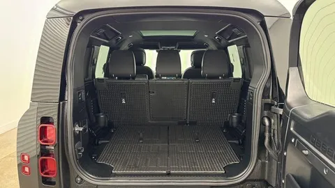 KW74YYM Land Rover Defender 3.0 D350 X-Dynamic HSE 110 5dr Auto [7 Seat] Thumbnail #10