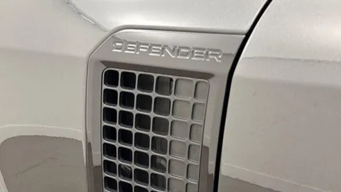 KO74MXV Land Rover Defender 3.0 D350 X-Dynamic HSE 110 5dr Auto [7 Seat] Thumbnail #19