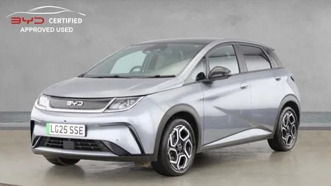 LG25SSE BYD Dolphin 60.48kWh Design Auto 5dr Thumbnail #3