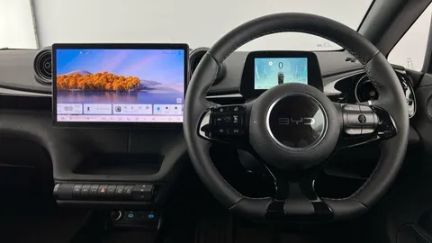 LG25SSE BYD Dolphin 60.48kWh Design Auto 5dr Thumbnail #12