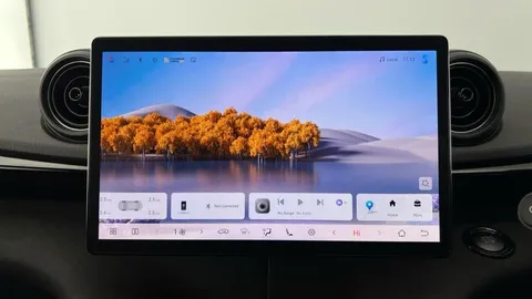 LG25SSE BYD Dolphin 60.48kWh Design Auto 5dr Thumbnail #13