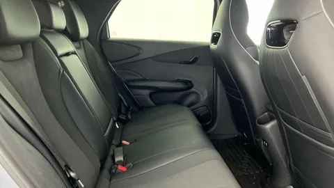 LG25SSE BYD Dolphin 60.48kWh Design Auto 5dr Thumbnail #18