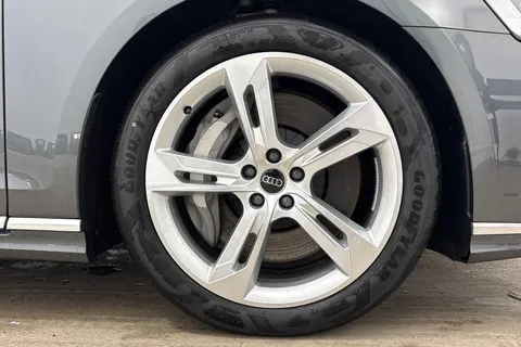 KR26JVL Audi A8 60 TFSI e Quattro S Line 4dr Tiptronic Thumbnail #18