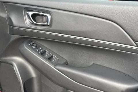 MV23UVZ Honda HR-V 1.5 eHEV Elegance 5dr CVT Thumbnail #24