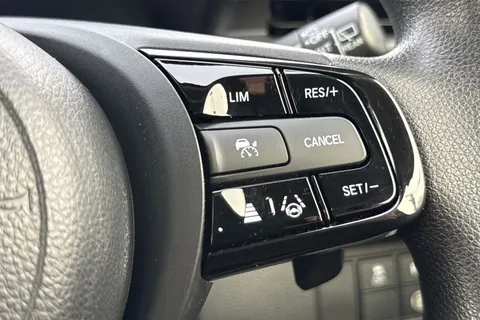 MV23UVZ Honda HR-V 1.5 eHEV Elegance 5dr CVT Thumbnail #37