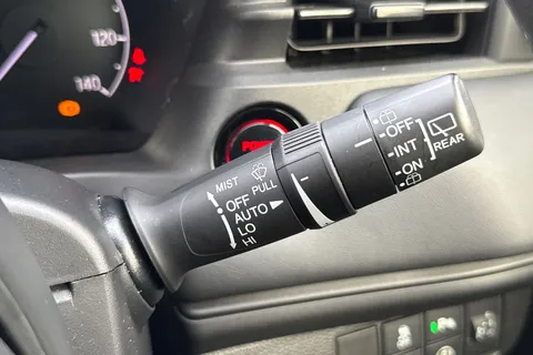 MV23UVZ Honda HR-V 1.5 eHEV Elegance 5dr CVT Thumbnail #39