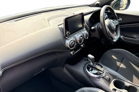 WL72BSU Nissan Juke 1.6 N-Connecta Auto Euro 6 5dr Thumbnail #10