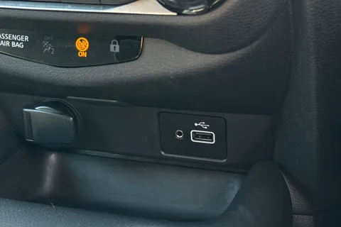 WL72BSU Nissan Juke 1.6 N-Connecta Auto Euro 6 5dr Thumbnail #35