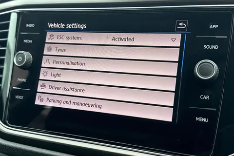 DA18YOT Volkswagen T-Roc 1.5 TSI EVO SE 5dr ⭐1 Year VW Warranty⭐ Thumbnail #54