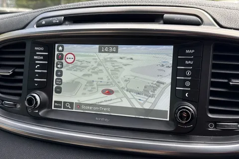 YT66YXR Kia Sorento 2.2 CRDi KX-4 Auto AWD Euro 6 5dr Thumbnail #13