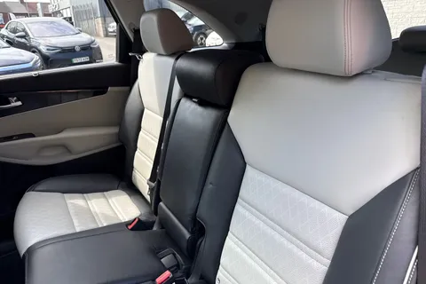 YT66YXR Kia Sorento 2.2 CRDi KX-4 Auto AWD Euro 6 5dr Thumbnail #15