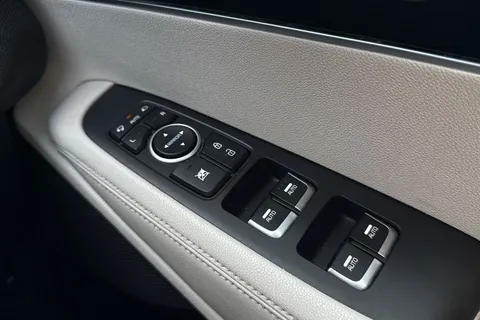 YT66YXR Kia Sorento 2.2 CRDi KX-4 Auto AWD Euro 6 5dr Thumbnail #19