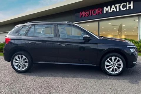 DA22CZP Škoda Kamiq 1.0 TSI 95 SE 5dr Thumbnail #3