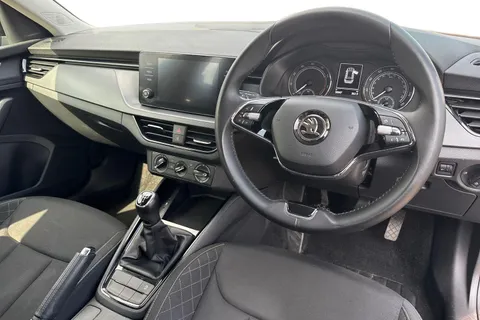 DA22CZP Škoda Kamiq 1.0 TSI 95 SE 5dr Thumbnail #13