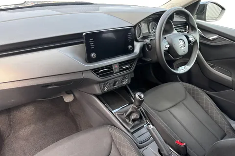 DA22CZP Škoda Kamiq 1.0 TSI 95 SE 5dr Thumbnail #14