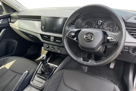 DA22CZP Škoda Kamiq 1.0 TSI 95 SE 5dr Thumbnail #17