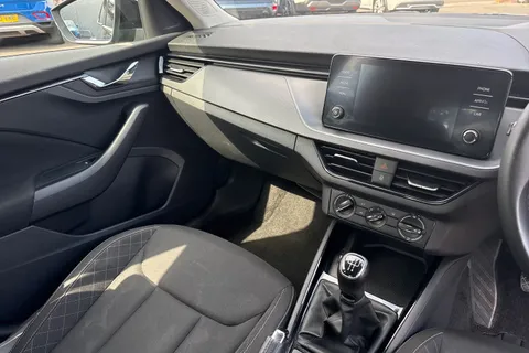 DA22CZP Škoda Kamiq 1.0 TSI 95 SE 5dr Thumbnail #19