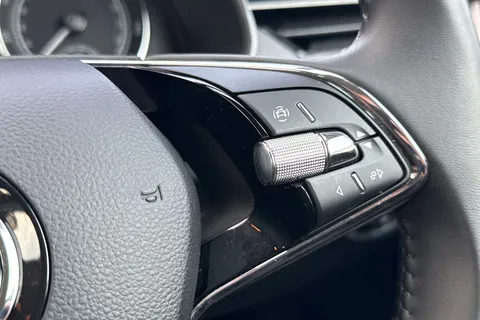 DA22CZP Škoda Kamiq 1.0 TSI 95 SE 5dr Thumbnail #32