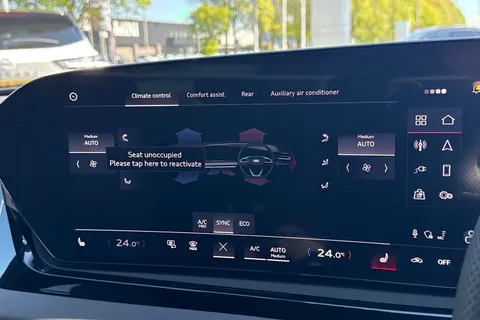 PY26AZX Audi A6 Saloon S line e-hybrid quattro 299 PS S tronic Thumbnail #22