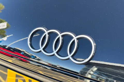 PY26AZX Audi A6 Saloon S line e-hybrid quattro 299 PS S tronic Thumbnail #31