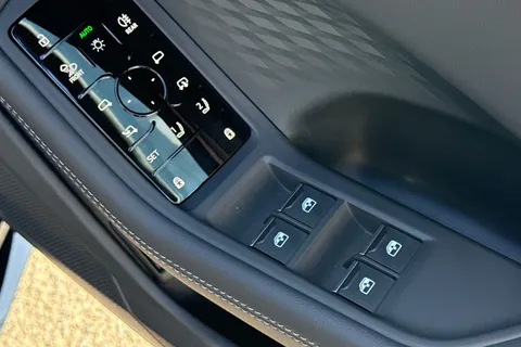 PY26AZX Audi A6 Saloon S line e-hybrid quattro 299 PS S tronic Thumbnail #41