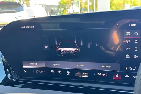 PY26AZX Audi A6 Saloon S line e-hybrid quattro 299 PS S tronic Thumbnail #56