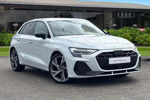 DA75KMM Audi A3 Black Edition 35 TFSI  150 PS 6-speed Thumbnail #2