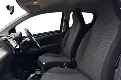 KM66JHV Citroën C1 1.0 VTi Flair ETG5 Euro 6 5dr Thumbnail #17