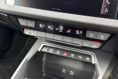 DA75KMM Audi A3 Black Edition 35 TFSI  150 PS 6-speed Thumbnail #23