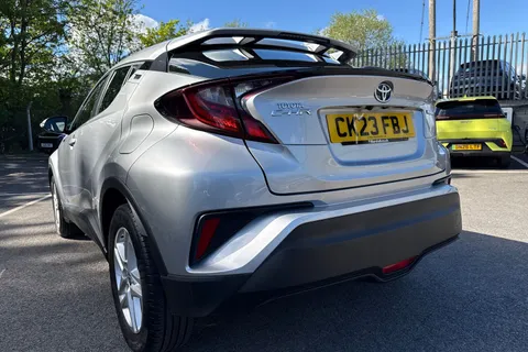 CK23FBJ Toyota C-Hr 1.8 VVT-h Icon CVT Euro 6 (s/s) 5dr Thumbnail #17