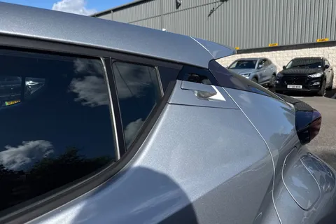 CK23FBJ Toyota C-Hr 1.8 VVT-h Icon CVT Euro 6 (s/s) 5dr Thumbnail #31