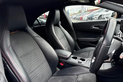 LK19JLO Mercedes-Benz Cla Class 1.6 CLA200 AMG Line Night Edition Coupe 7G-DCT Euro 6 (s/s) 4dr Thumbnail #25