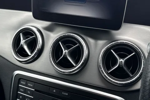 LK19JLO Mercedes-Benz Cla Class 1.6 CLA200 AMG Line Night Edition Coupe 7G-DCT Euro 6 (s/s) 4dr Thumbnail #41