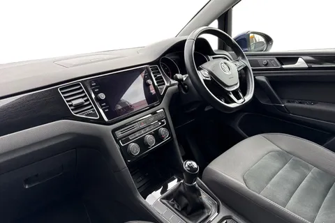 KR68XEV Volkswagen Golf SV 1.5 TSI EVO GT Euro 6 (s/s) 5dr Thumbnail #16