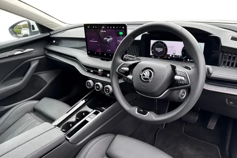 SG74UWP Škoda Superb 1.5 TSI e-TEC MHEV SE L DSG Euro 6 (s/s) 5dr Thumbnail #15