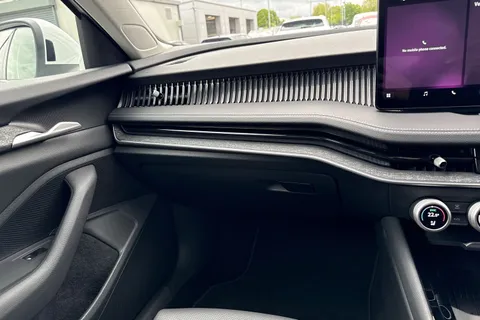 SG74UWP Škoda Superb 1.5 TSI e-TEC MHEV SE L DSG Euro 6 (s/s) 5dr Thumbnail #21