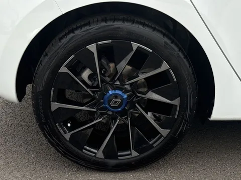 MA25VSD Renault Clio 1.6 E-TECH esprit Alpine Auto Euro 6 (s/s) 5dr Thumbnail #24